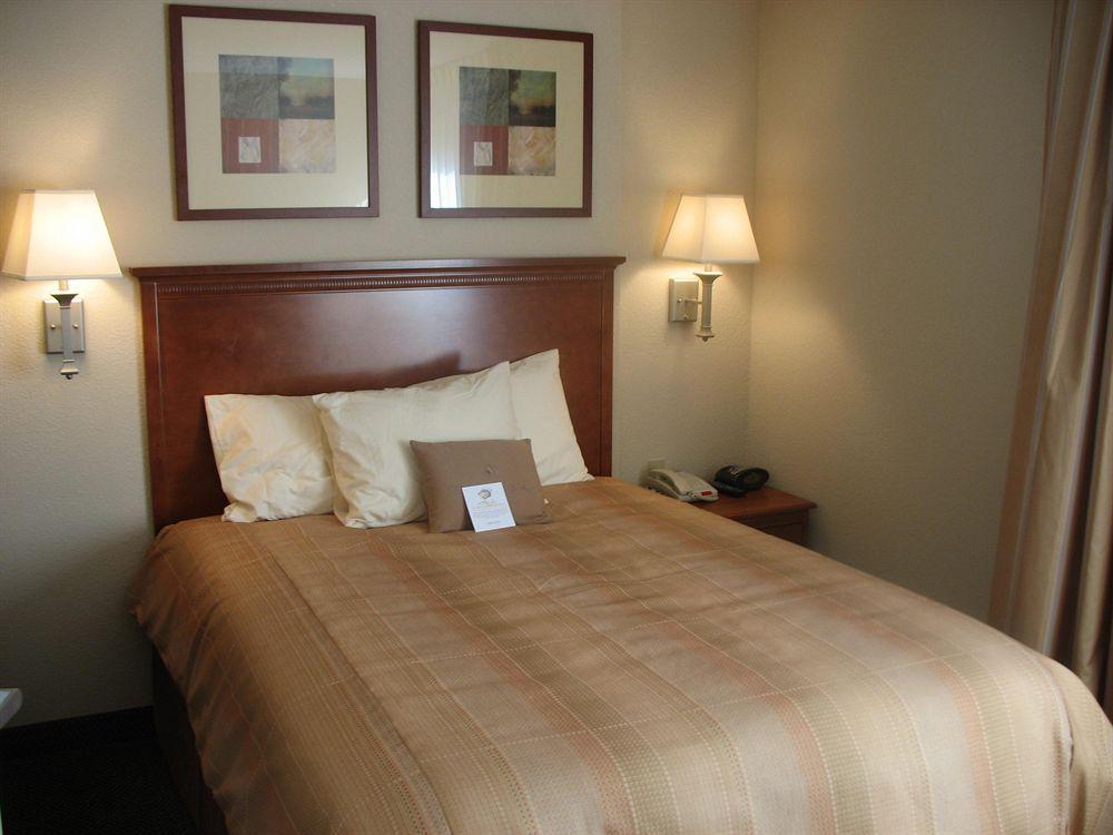 แคนเดิ้ลวูด สวีท น็อกซ์วิลแอร์พอร์ต-อัลโคอา Hotel อัลคอ ภายนอก รูปภาพ
