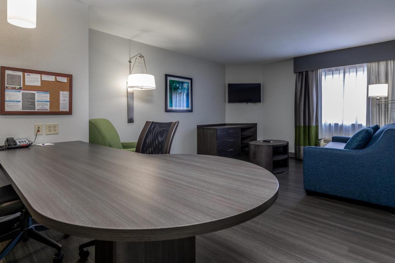 แคนเดิ้ลวูด สวีท น็อกซ์วิลแอร์พอร์ต-อัลโคอา Hotel อัลคอ ภายนอก รูปภาพ